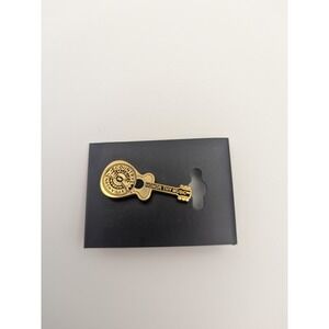 Country Music Hall of Fame Museum Nashville Guitar Lapel Pin Honor Thy Music